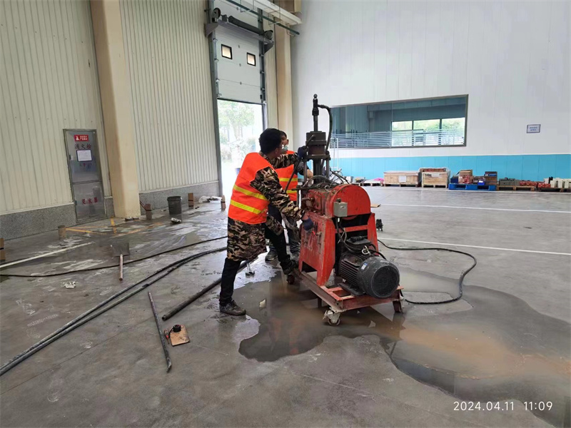 环翠厂房地面下沉塌陷注浆加固施工